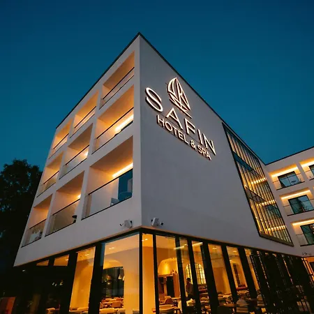 Safin & Hotel 4*