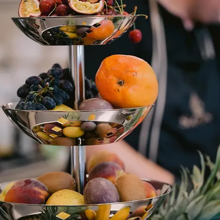 Safin & فندق أوريكوم