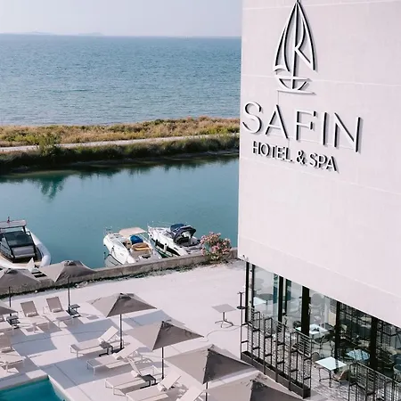 Hotel Safin & 4*